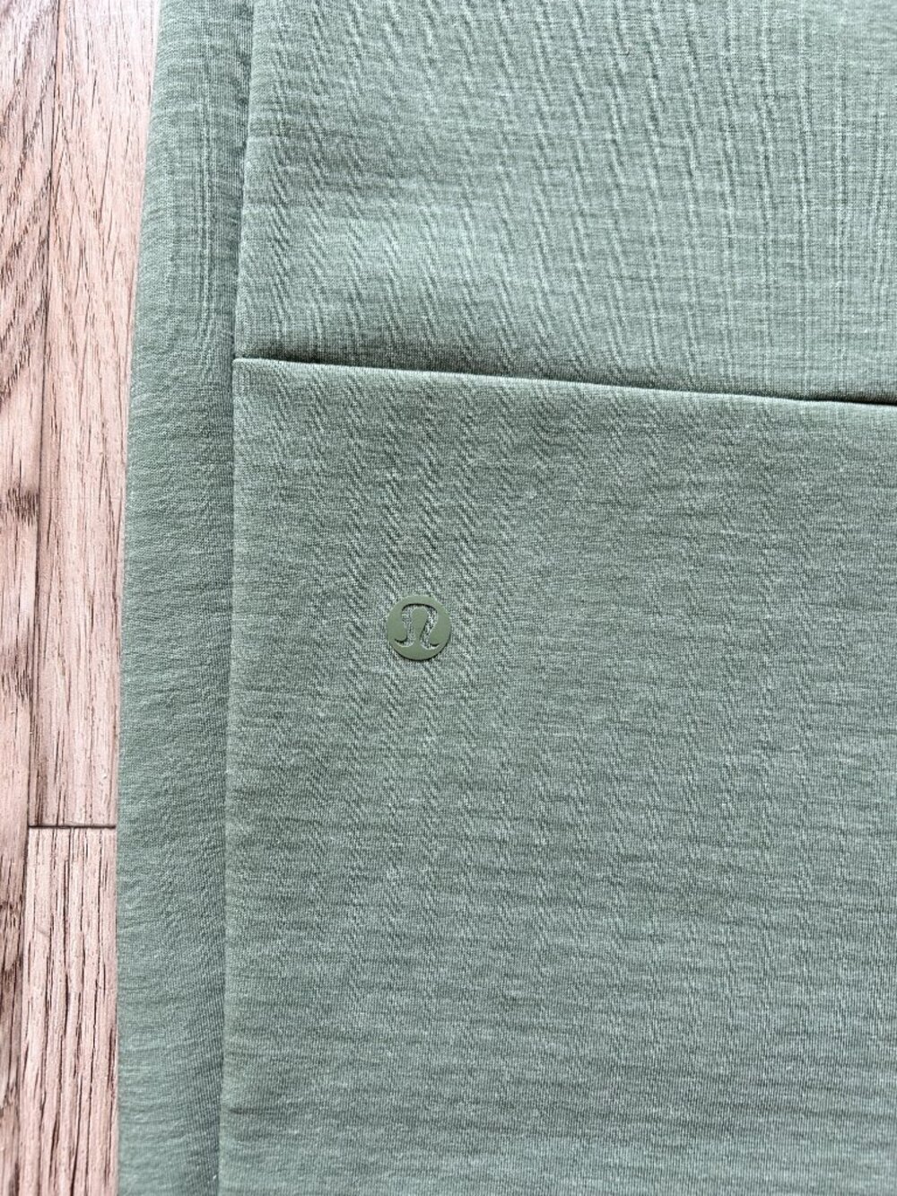 Lululemon Men's GridLiner Fleece Jogger Heathered Green Twill Size M LIKE NEW - Picture 10 of 10